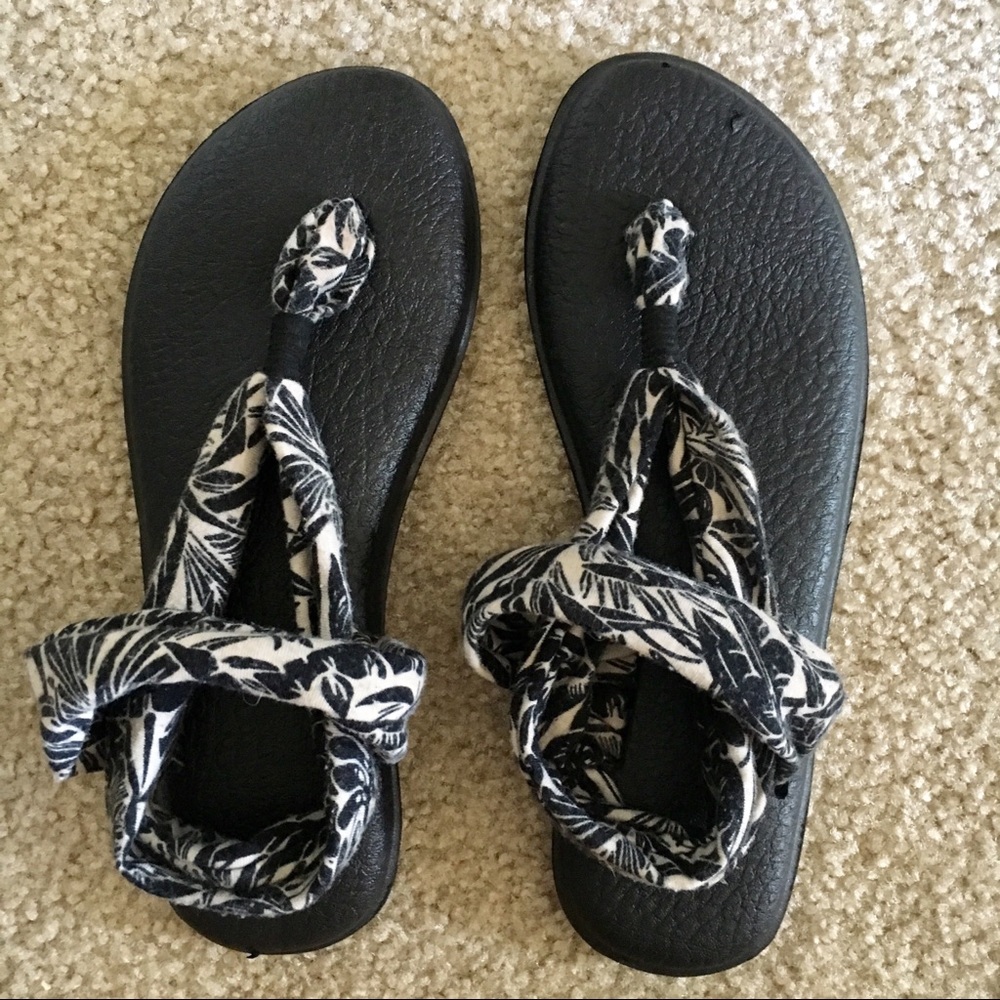 Sanuk Yoga Slings